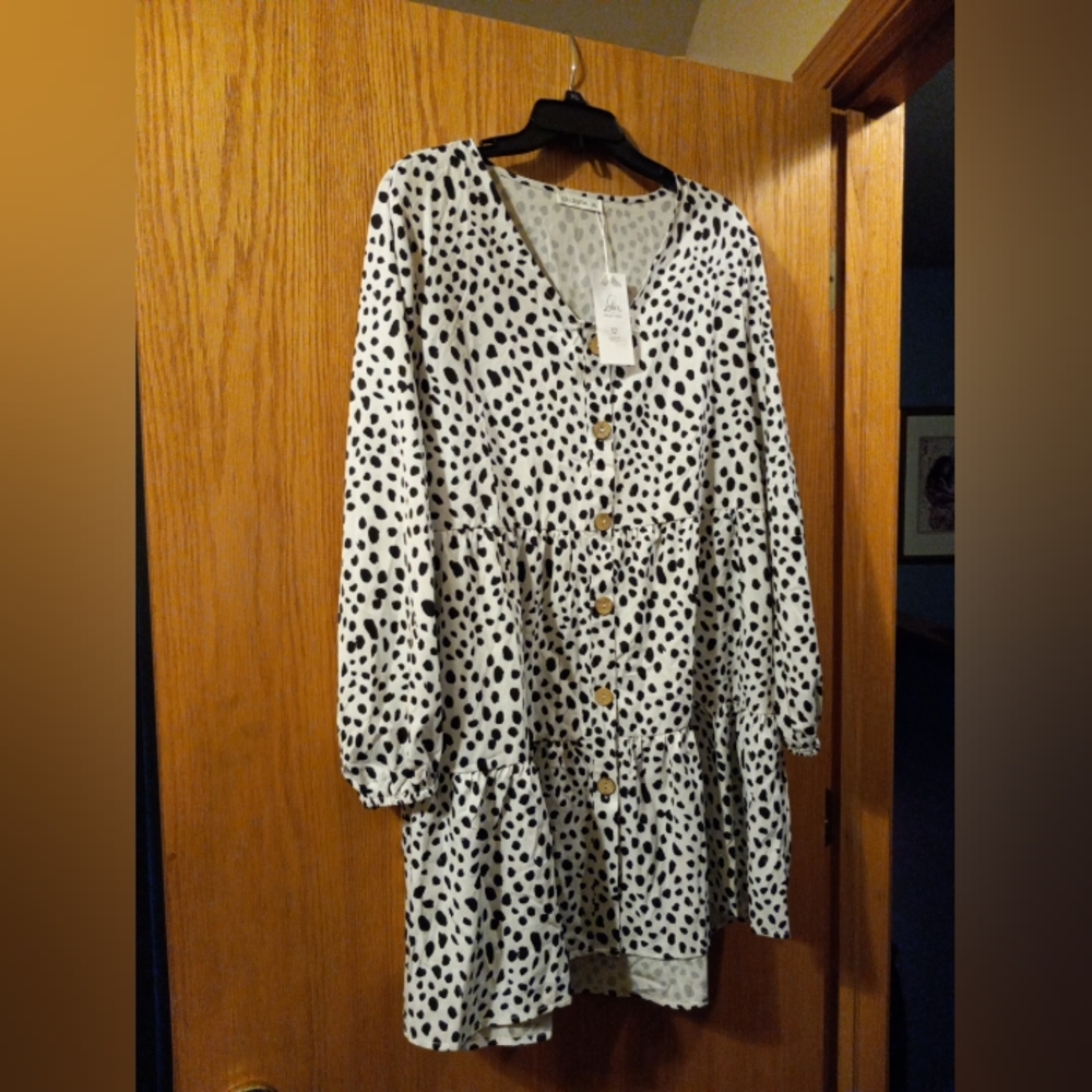 Womens Long Sleeve Lollo Vita Black and White Button Up Ruffled  Dress Size XL